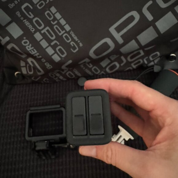 GoPro Hero 5 Black & Accessories - Picture 4 of 7
